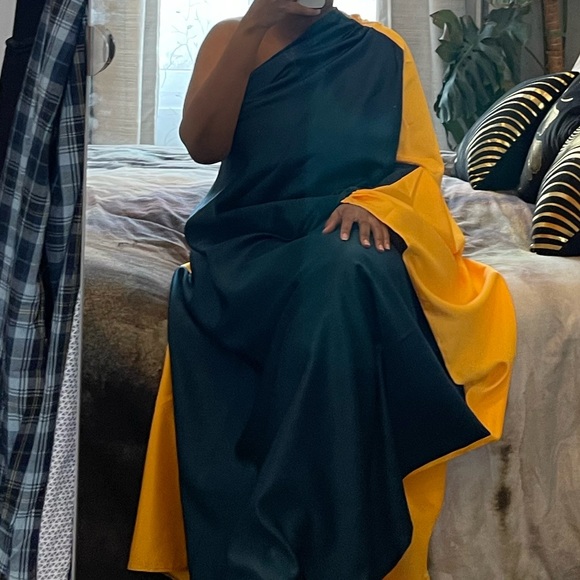 ONE SIZE 2 WAY off shoulder dress sz. 0-18 - Picture 14 of 16